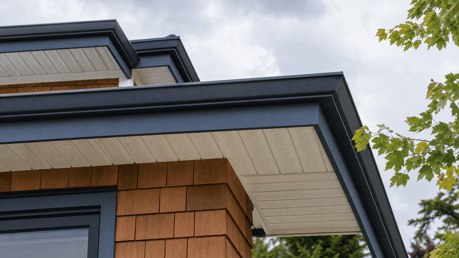 Soffit and Fascia Painting in Vancouver: Prep & Moisture
